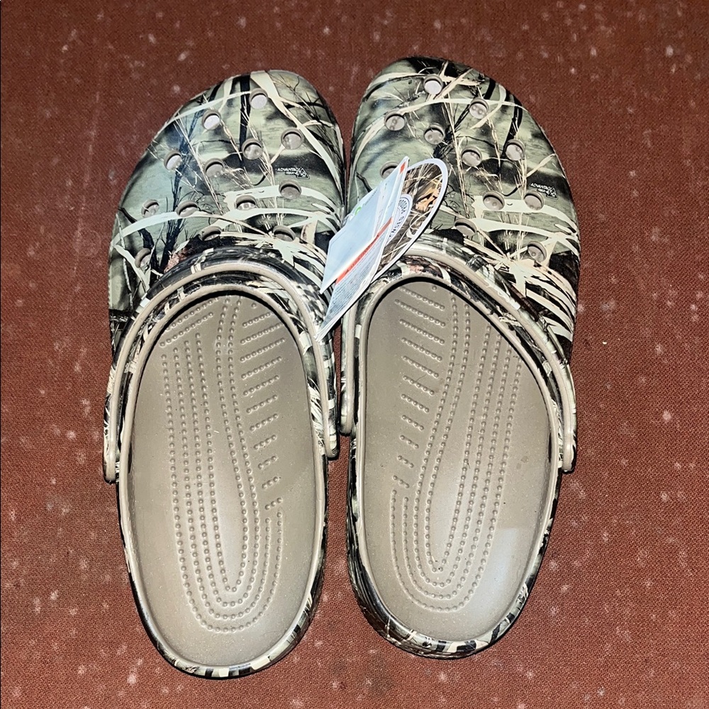 CROCS- Green Camo